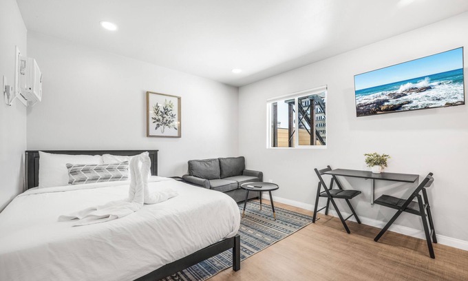El Cajon Apartment | Central Modern Apartment w/AC - Sleeps 3