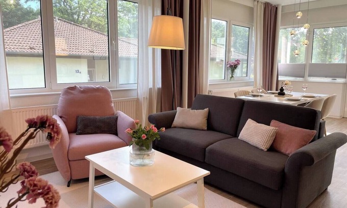 Bad Rothenfelde House | Central oasis of peace with veranda & parking, Zentrale Ruheoase mit Veranda & Parkplatz (