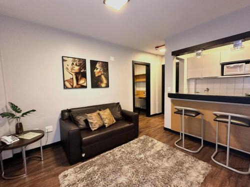 Centro Apartment | Central Park Flat Residence - Home Time