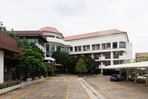 Samut Sakhon Hotel | Central Place Hotel