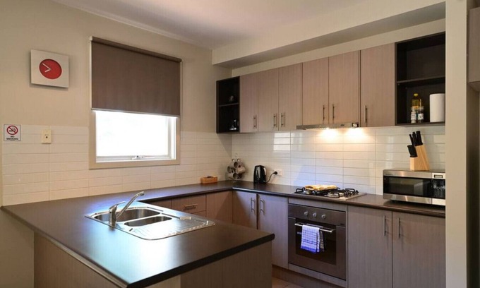 Shepparton South Apartment | Central Shepparton Spa Apt 11