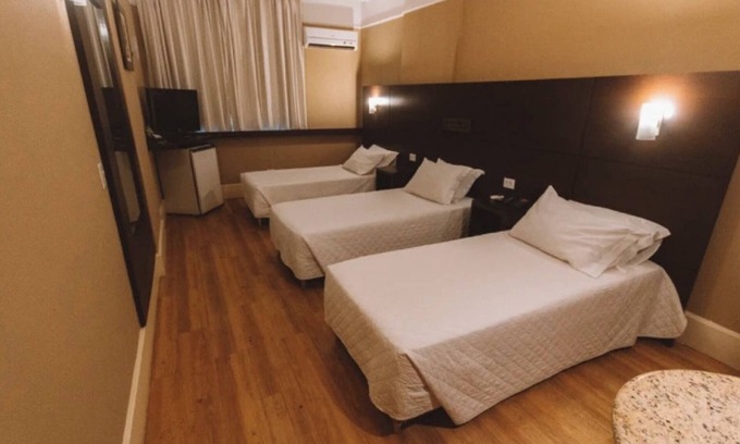 Republica Hotel | Central SP Adventure Hub – Triplo Twin w/Pet Option & Business-Friendly Setup