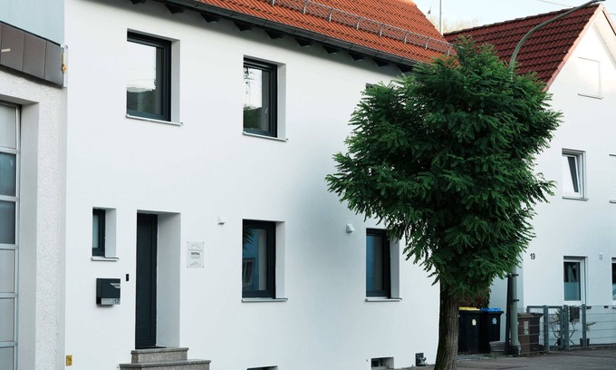 Guenzburg House | Central vacation home, near Legoland and city center, with river view - For families