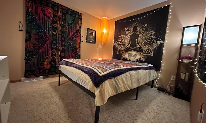 Schofield House | Central WI Getaway Retreat