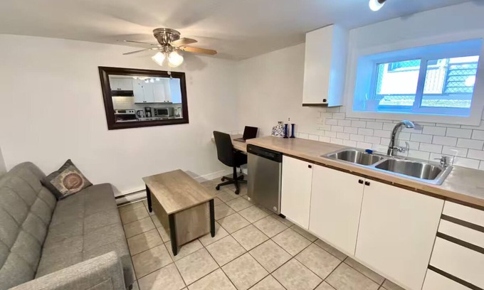 South Central House | Central with everything you need and more