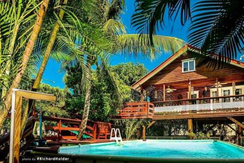 Belize City House | CentralCity “Paradise” Private Mini Resort & Pool