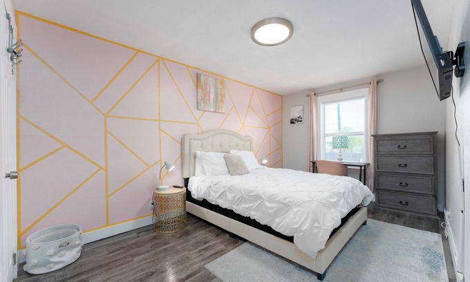 Del Mar Apartment | CentralCozy1BDR+PetsOK+Extended Stay Discount