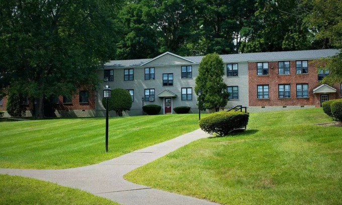 Albany Apartment | Centrally Located 10 mins from Airport, Downtown and Malls Apartment.