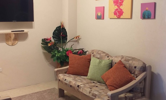 Warrens Apartment | Centrally located 2 bedroom apt in Warrens. Great for vacation or business !
