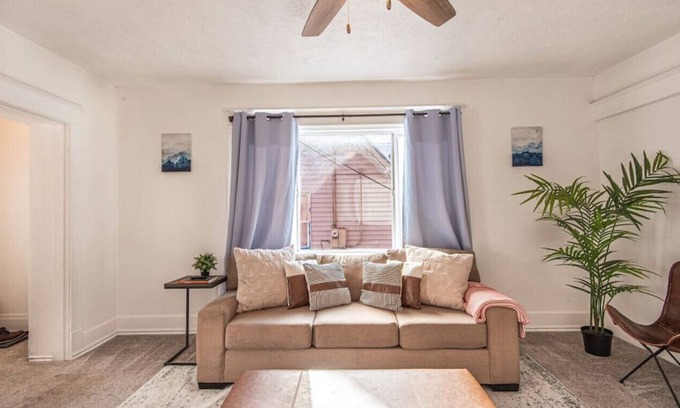 Ogden Apartment | Centrally Located 3BR w/ WD Near Trails - 10 Mins
