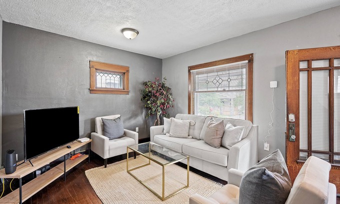Cleveland House | Centrally located, cheerful, spacious 3-bedroom home.