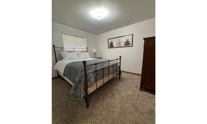 Brownstown Condo | Centrally Located Cozy Duplexn