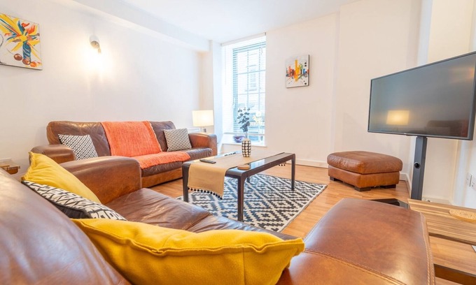Nottingham Apartment | Centrally Located Nottingham Gem | Pass The Keys