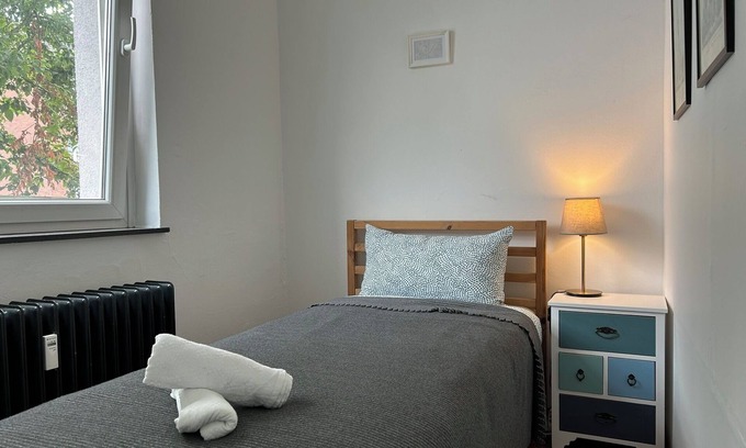 Hohenfelde Apartment | Centrally located, small apartment with kitchen and shower room 2