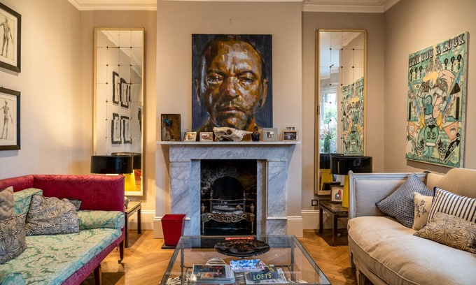 Ealing House | Centrally located West London luxury town house with landscaped gardens