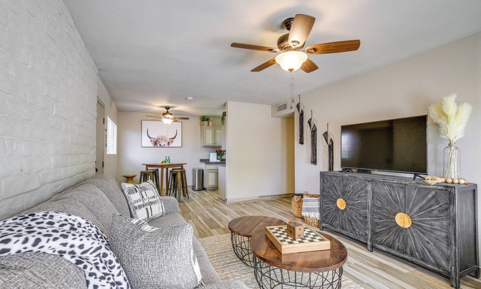 Yuma Condo | Centrally Located Yuma Retreat w/Fenced Patio