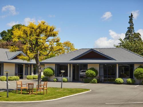Blenheim Hotel | Centre Court Motel