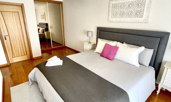 Arcos de Valdevez Apartment | Centre of Arcos 5 min walk from the river beach Rio Vez!