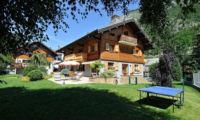 Abondance Apartment | Centre of the village of Abondance - Apartment second floor for 4 people - 42m²