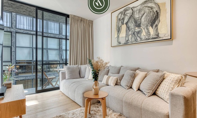 Roma Norte Apartment | Centric 2 BR Condo - Gym - Open Air Cinema