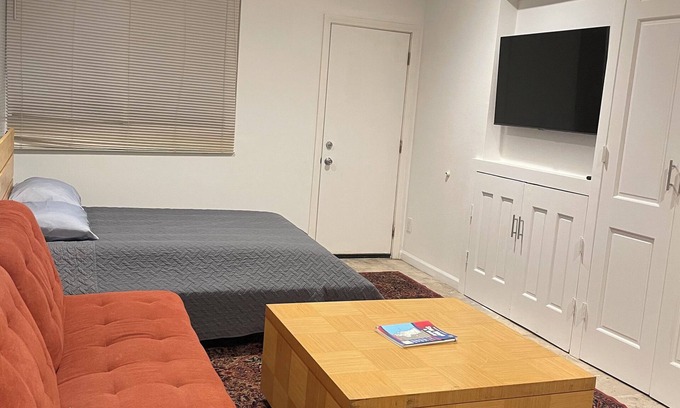 Tijuana Apartment | Centric Suite - 5 min away from sentri-airport
