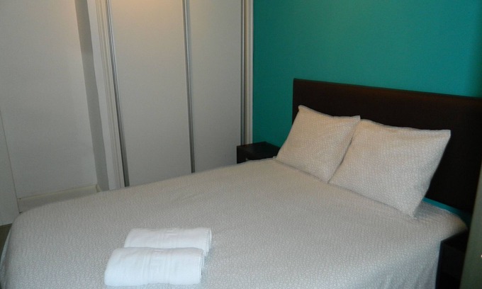 Moscardo Apartment | Centro Madrid Rio/Monederos B