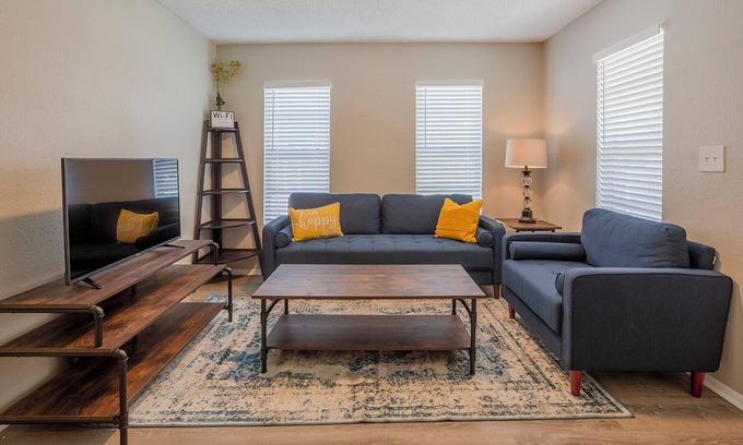 Ybor City House | Centro Ybor Twin Duplexes with 6 Bedrooms!