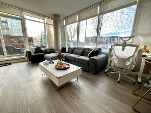 Southwest Edmonton Apartment | Century Park Condo Oasis