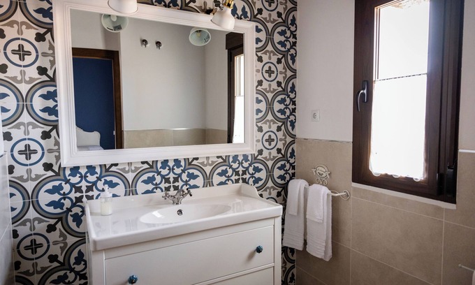 Alcolea del Pinar Apartment | Cerca de Todo lo que Tienes que Ver, Naturaleza, Patrimonio, Paisajes, Sigüenza