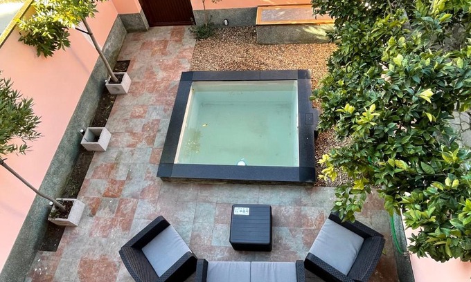 Distrito 6 Villa | CERES Home