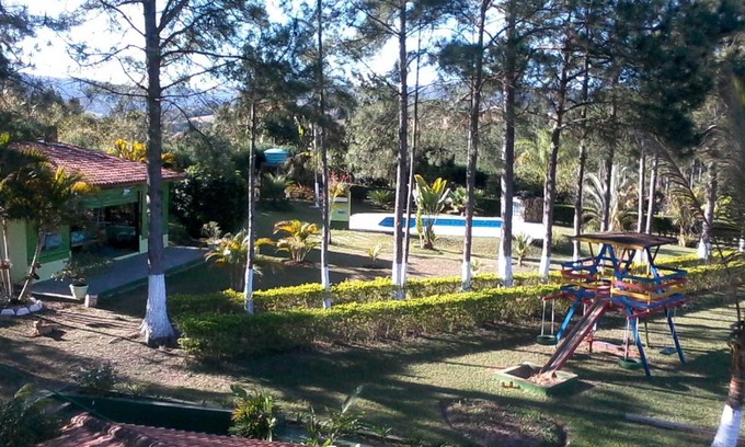 Pardinho House | Chácara Mahalo