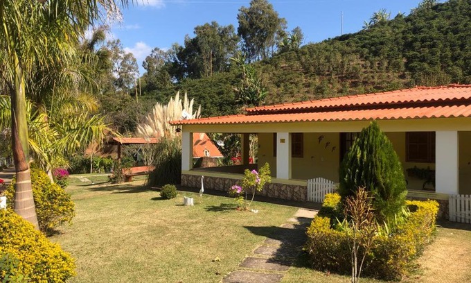 Espera Feliz House | Chácara Sol Pedra Menina
