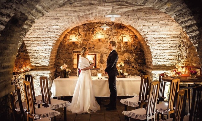 Sezana House | Château Asa–Perfect Location for a Dream Wedding