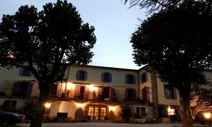 Montbrun-les-Bains Apartment | Château Comfort in Provence