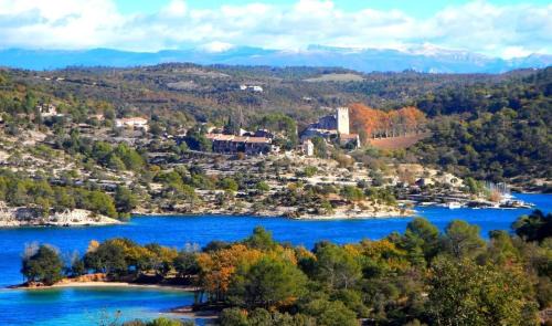 Esparron-de-Verdon Apartment | Château d'Esparron