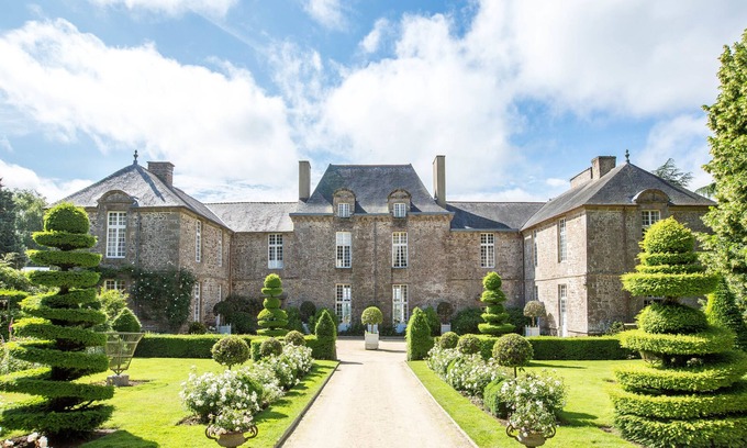 Bazouges-la-Perouse House | Château de La Ballue