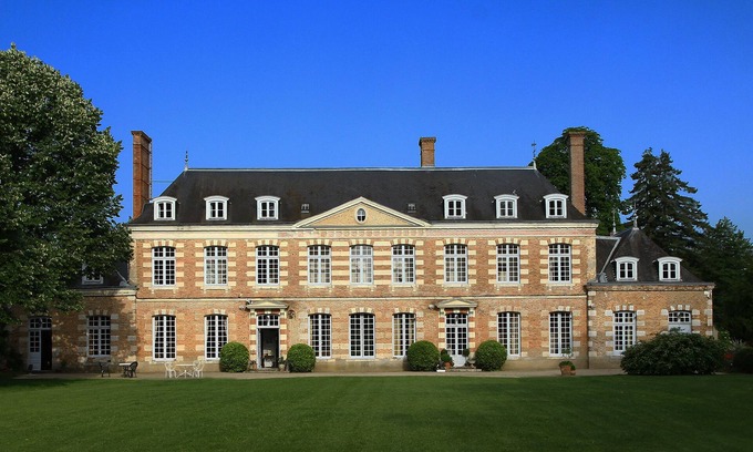Villeny House | Château de la Giraudière