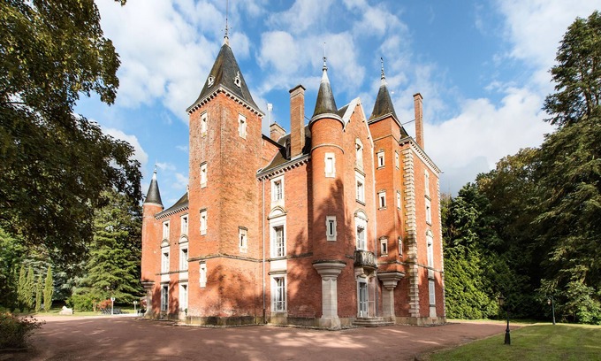 Romenay Other | Château de Montsymond. 10 luxury suites, heated pool, sauna, hammam and fitness