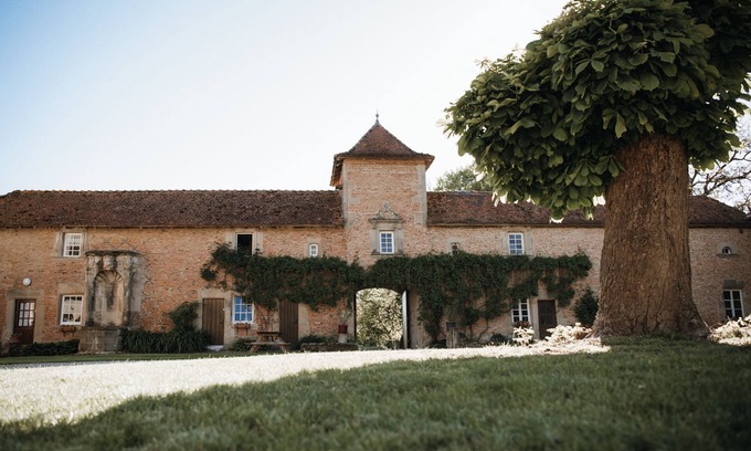 Azoudange Apartment | Château de Romécourt, garden accommodation