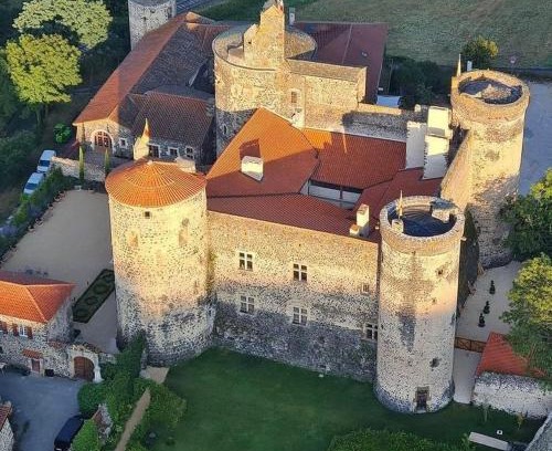 Saint-Vidal Hotel | Château de Saint Vidal