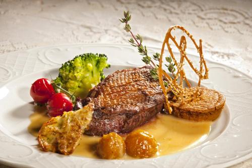 Les Monthairons Hotel | Château des Monthairons Hôtel Restaurant GastroMaison Spa privatif