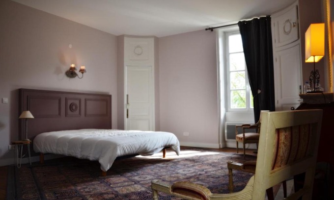 Bazoges-en-Pareds Bed & Breakfast | Château des Noces