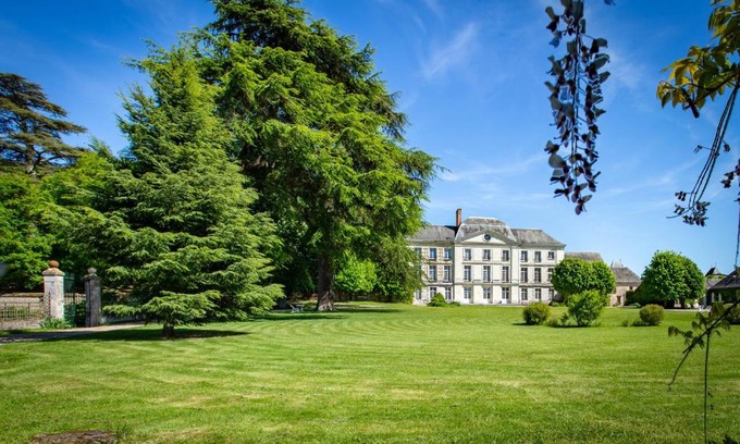 Cande-sur-Beuvron Bed & Breakfast | Château Laborde Saint Martin