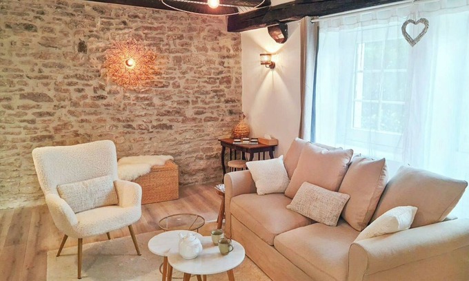 Chateau-Chalon Apartment | Château's little cocoon