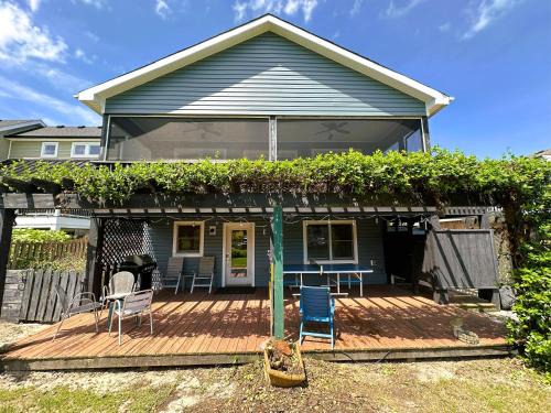 Colington Harbour House | CH245-Salty Shenanigans