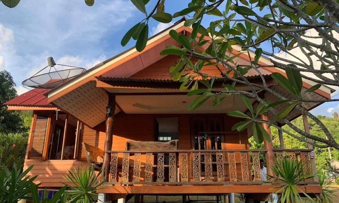 Choeng Mon House | Chaba - Baan Lom Suay