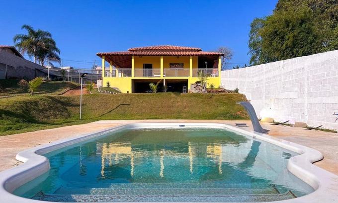Sao Jose dos Campos House | Chacara com piscina, churrasq e WiFi em Taubate SP