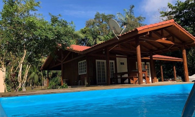 Morretes Ski Chalet | Chácara Porto Bello - House with swimming pool in Morretes