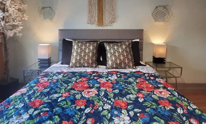 Cortez Hill Apartment | Chadwick 304 · Magnifico @San Diego Downtown | Smooth Check-in
