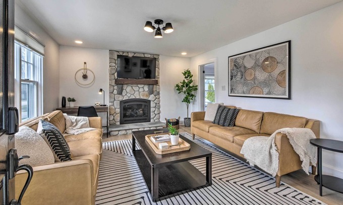 Chagrin Falls House | Chagrin Falls Home < Half-Mi to Waterfall!